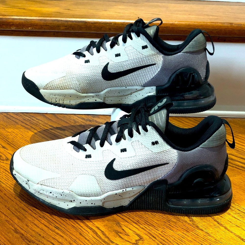 Nike Air Max Alpha Trainer 5
Light Iron Ore Flat Pewter Black Men’s Size 10